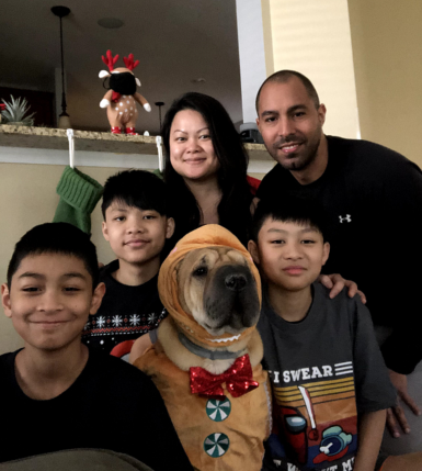 Family portrait with the dog